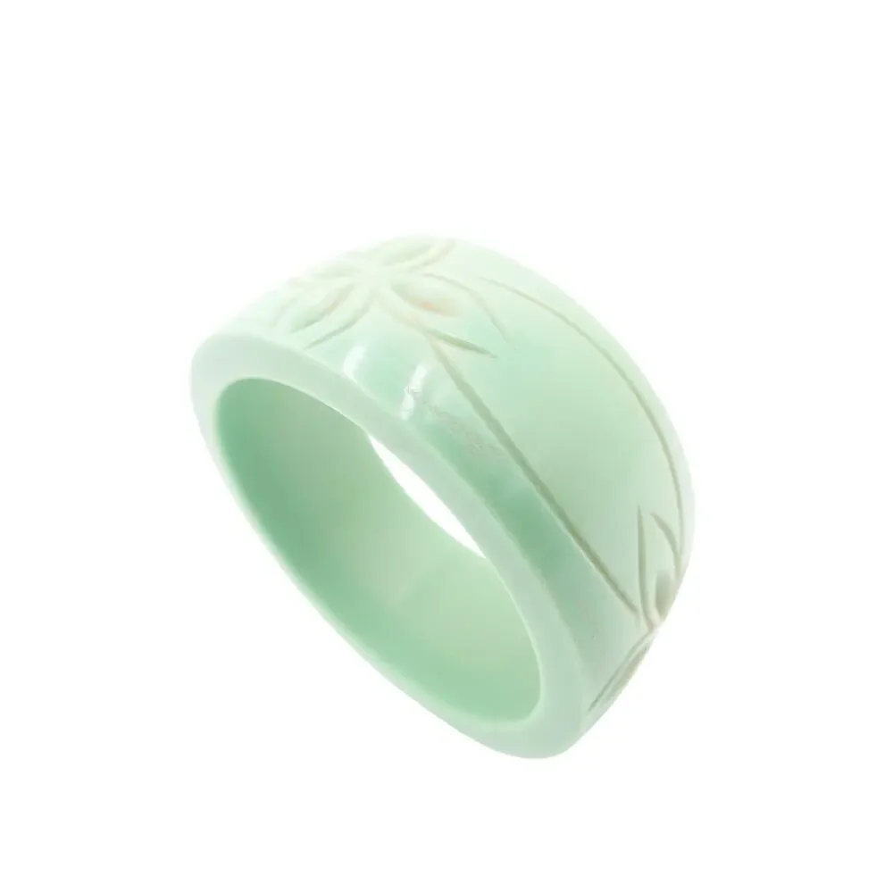 Vintage 1930s–40s Carved Mint Green Bakelite Bangle